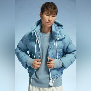 $498 THE ARRIVALS
The Arrivals Turbo Puff Man Jacket size L